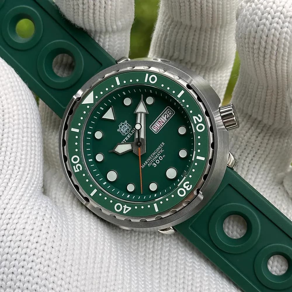 ساعة غوص أوتوماتيكية STEELDIVE SD1975W بقرص أسود